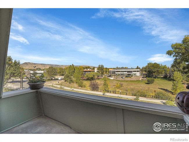 Enjoy the views from this top floor unit | Image 7