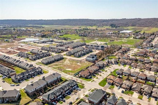 3 Pinot Cres, Townhouse with 3 bedrooms, 3 bathrooms and 3 parking in Stoney Creek ON | Image 40