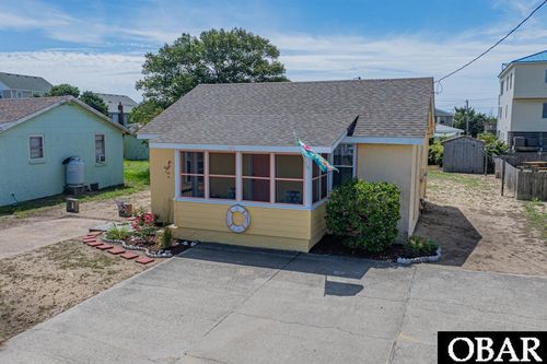 105 Rocky Mount St, Kill Devil Hills, NC, 27948-7790 | Card Image
