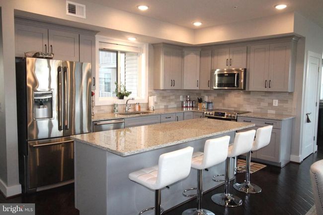 44738 Tiverton Sq, Condo with 3 bedrooms, 3 bathrooms and null parking in ASHBURN VA | Image 27