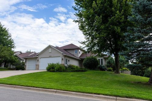 1255 Cuylle Bay, Faribault, MN, 55021-6998 | Card Image