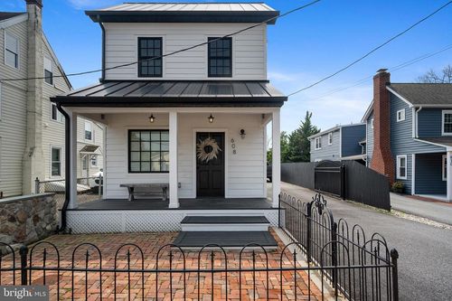 608 Main St, ODESSA, DE, 19730-2012 | Card Image