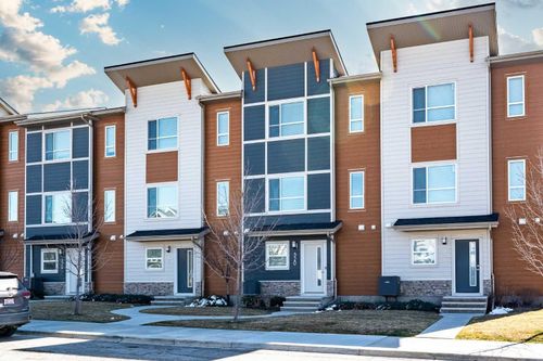 320 Harvest Hills Way Ne, Calgary, AB, T3K2P3 | Card Image