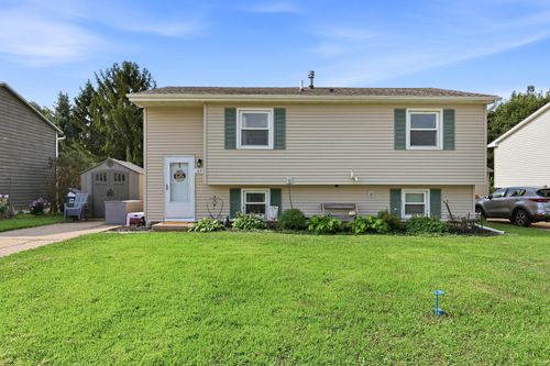 1845 W 58th St, Davenport, IA, 52806-1711 | Card Image