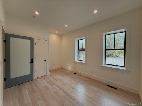 21 Lower Station Rd, Garrison, NY, 10524-3604 | Card Image