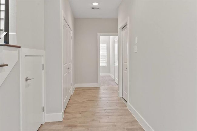 B - 5816 Gardendale Dr, House other with 3 bedrooms, 3 bathrooms and 2 parking in Houston TX | Image 14