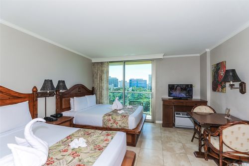509-2045 Kalakaua Ave, Honolulu, HI, 96815-5122 | Card Image