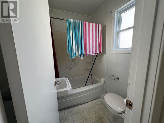 12 Redwing Ave, Home with 3 bedrooms, 2 bathrooms and null parking in Manitouwadge ON | Image 10
