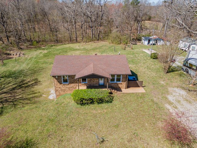 9211 Bates Trl, House other with 3 bedrooms, 2 bathrooms and 1 parking in Lyles TN | Image 38