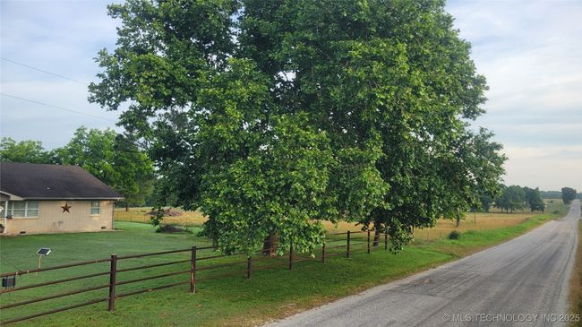 9725 County Road 3470, House other with 4 bedrooms, 3 bathrooms and null parking in Stratford OK | Image 6