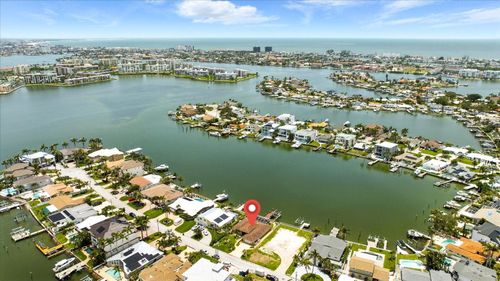 7864 9th Avenue S, St Petersburg, FL, 33707 | Card Image