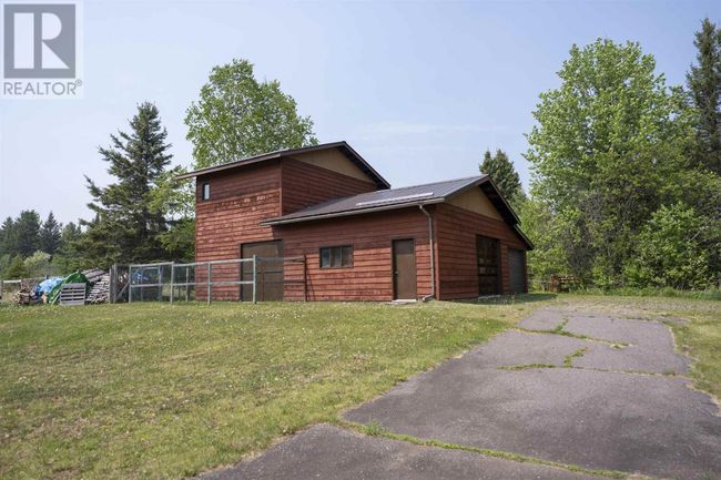 205 Demchuk Rd, Home with 3 bedrooms, 3 bathrooms and null parking in Thunder Bay ON | Image 38