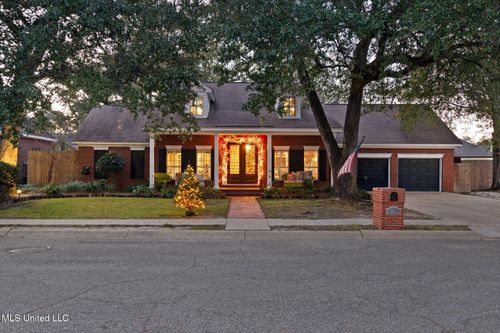 61 Shoreline Lane, Gulfport, MS, 39503 | Card Image