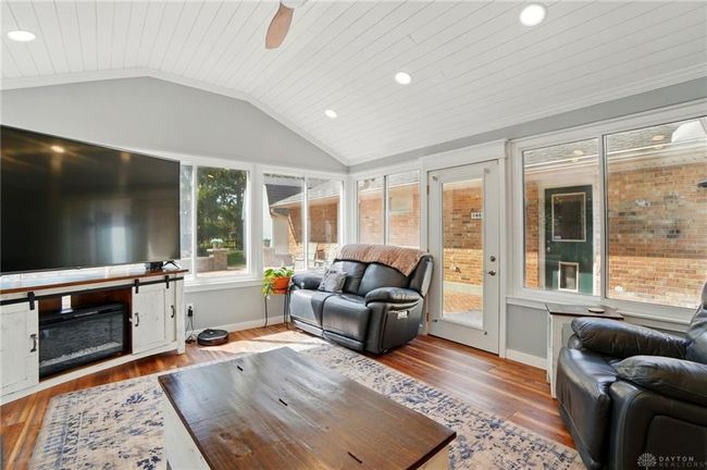 4 season porch | Image 30