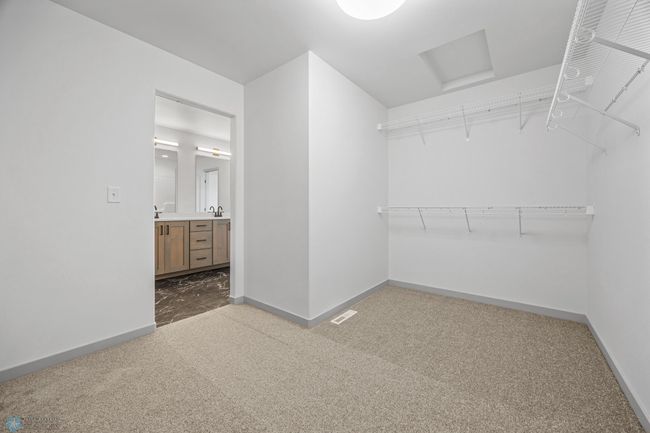 Walk-In Closet | Image 22