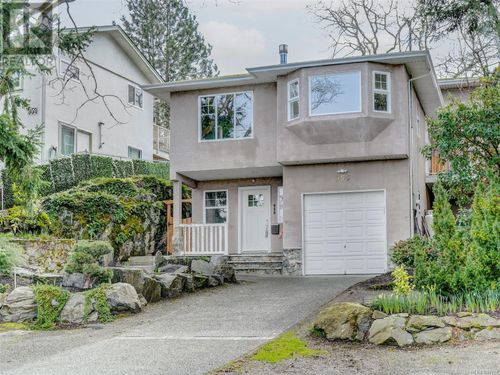 955 Falmouth Rd, Victoria, BC, V8X3A4 | Card Image