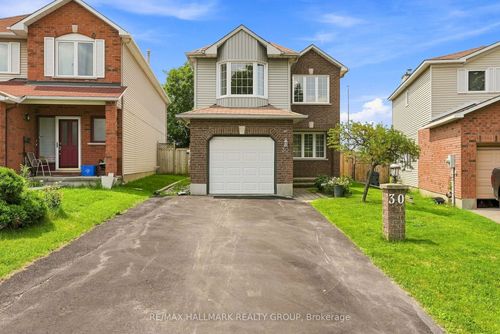 30 Rowe Dr, Kanata, ON, K2L3Y3 | Card Image