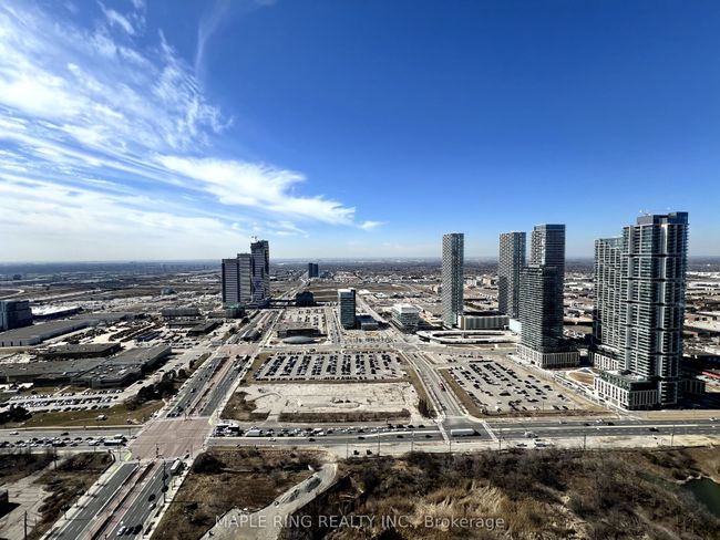 4308 - 2920 Highway 7 Road, Condo with 2 bedrooms, 2 bathrooms and 1 parking in Vaughan ON | Image 5