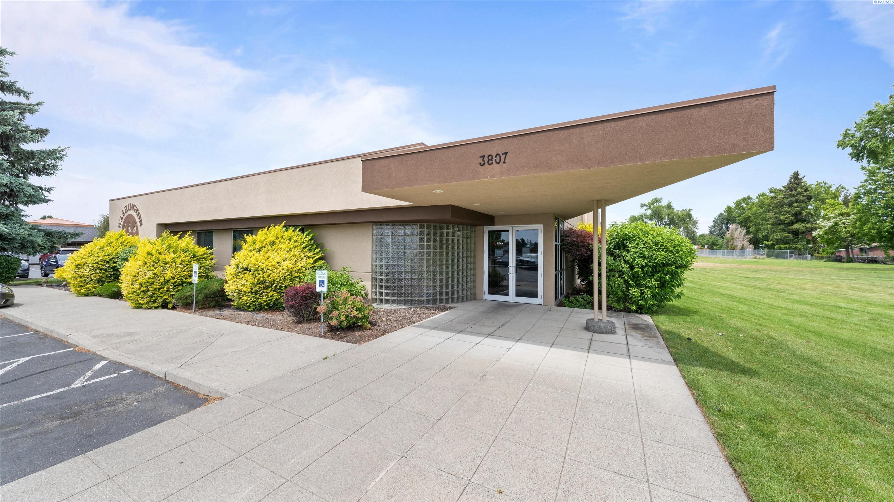 3807 W Court St, Pasco, WA 99301