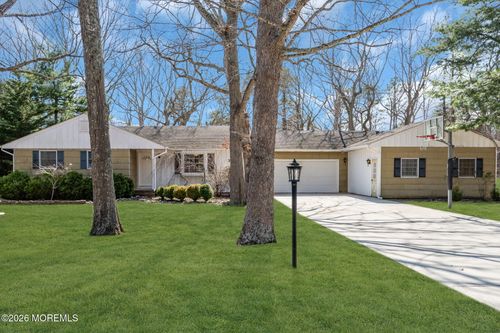 330 Thomas Ave, LITTLE EGG HARBOR TWP, NJ, 08087-3612 | Card Image