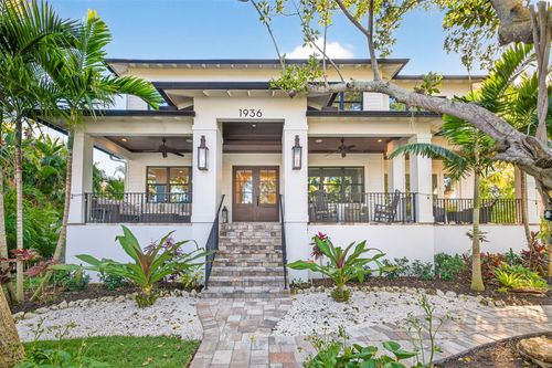 1936 Coffee Pot Blvd Ne, St Petersburg, FL, 33704-4632 | Card Image