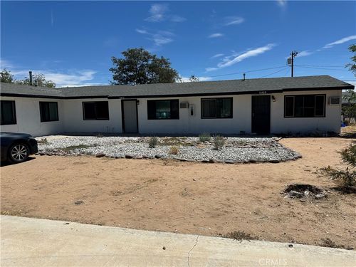 13409 Juniper Rd, Apple Valley, CA, 92308 | Card Image