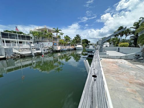 319 Woods Ave, Tavernier, FL, 33070-2258 | Card Image