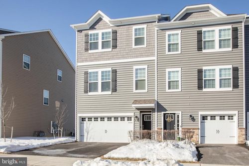 54 Rome Way, MOUNT LAUREL, NJ, 08054-9697 | Card Image