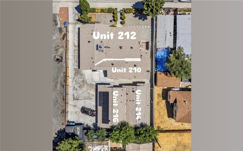 212 W Kildare St, Lancaster, CA, 93534 | Card Image