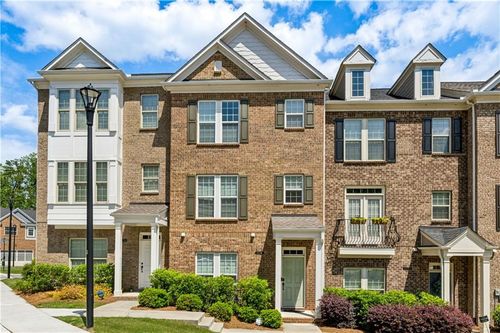 1174 City Park Ln, Decatur, GA, 30033-6500 | Card Image