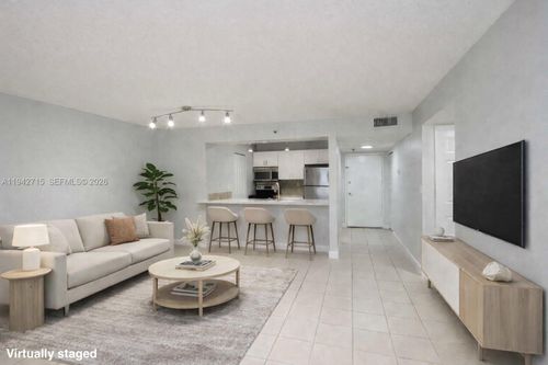 apt-305-850 N Miami Ave, Miami, FL, 33136-3525 | Card Image