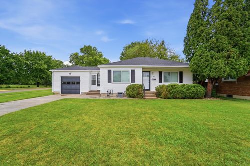 607 W Lake Avenue, New Carlisle, OH, 45344 | Card Image