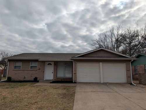 3732 Falcon Dr, Forest Hill, TX, 76119-7349 | Card Image