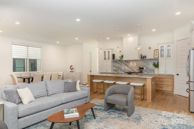 933 Tennyson Dr, House other with 4 bedrooms, 4 bathrooms and null parking in Charlotte NC | Image 7