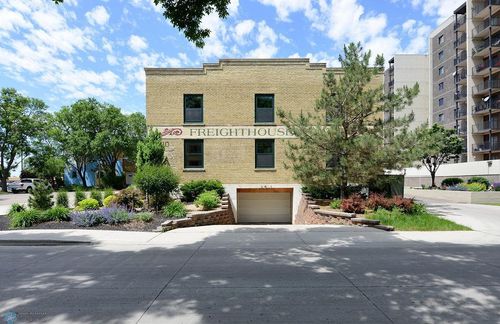 apt-205-210 11th St N, Fargo, ND, 58102-4687 | Card Image