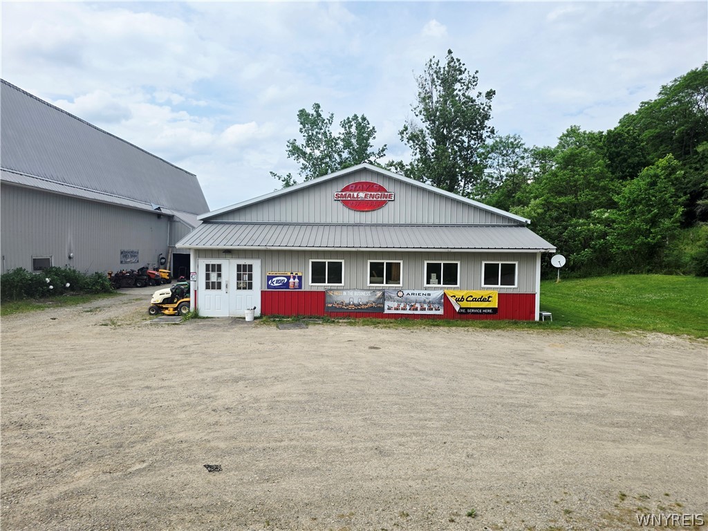 Commercial Sale in East Otto 2