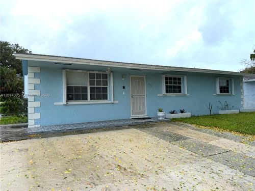 7111 Charleston St, Hollywood, FL, 33024-2401 | Card Image