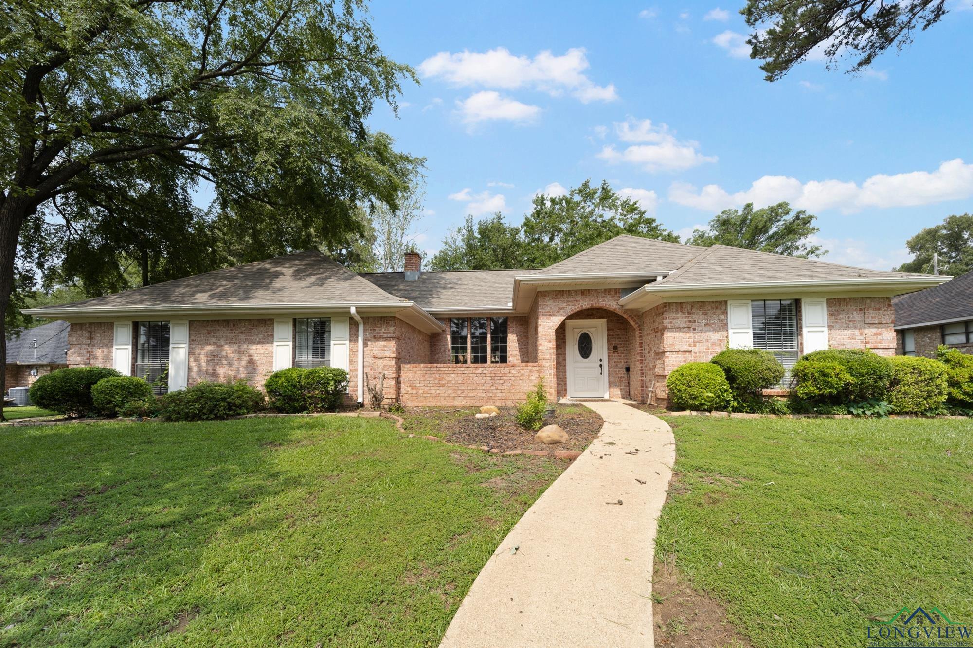 Ben Hogan Dr, Longview, TX 75605