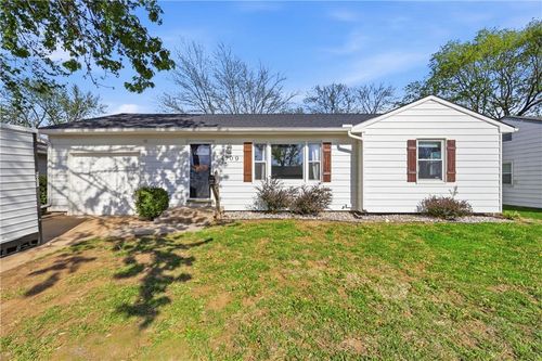 4709 Evanston Ave, Kansas City, MO, 64133-1812 | Card Image