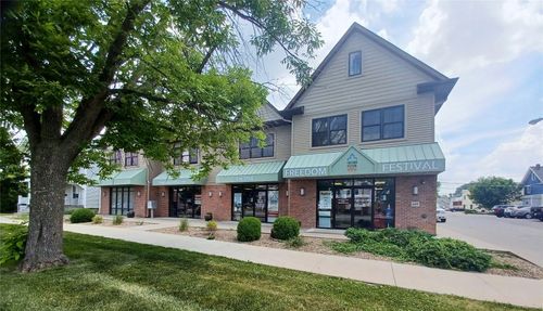 102-609 1st Ave Sw, Cedar Rapids, IA, 52405-3908 | Card Image