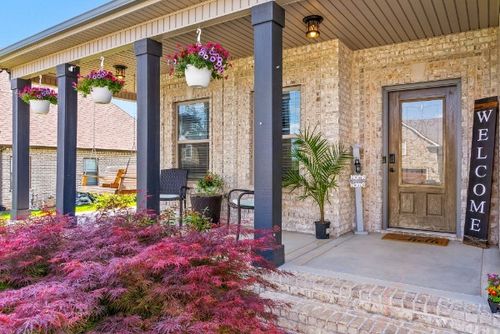 1140 Upland Ter, Clarksville, TN, 37043-1482 | Card Image