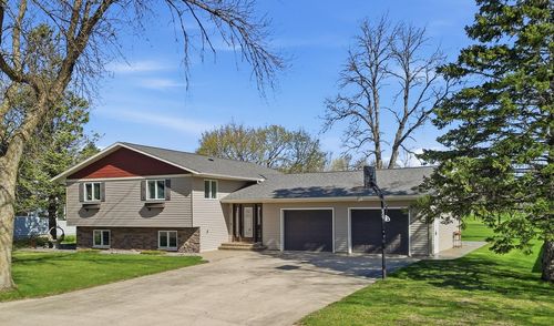 225 10th Street Se, Wells, MN, 56097 | Card Image