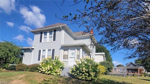 500 Applegate Dr, Beverly, OH, 45715-8943 | Card Image