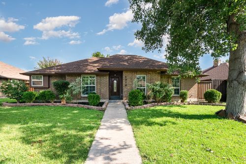 1916 Lansdown Dr, Carrollton, TX, 75010-4042 | Card Image