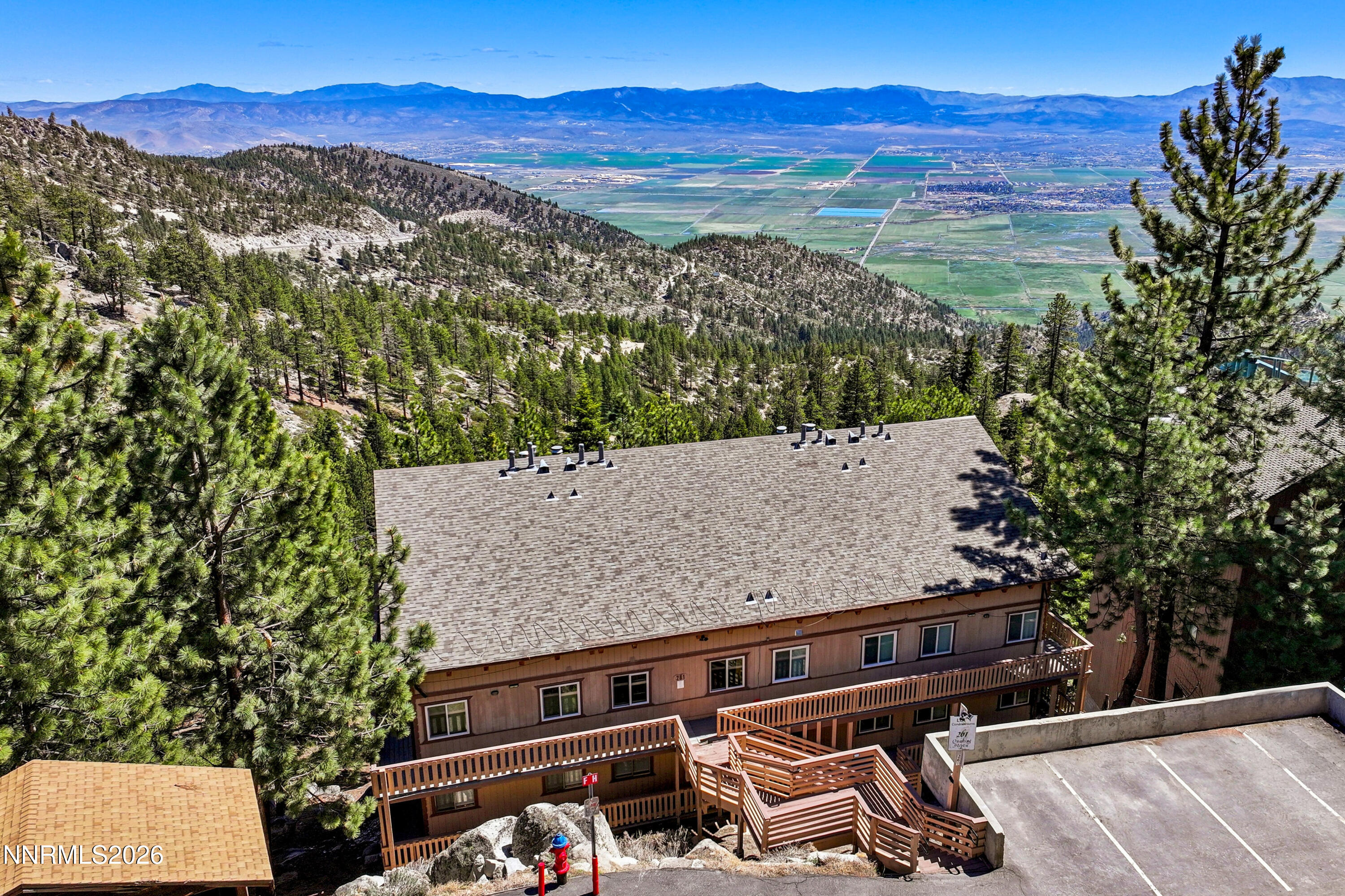 Residential in Stateline