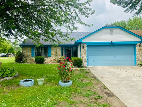 8318 Rob Ln, Indianapolis, IN, 46237-9243 | Card Image