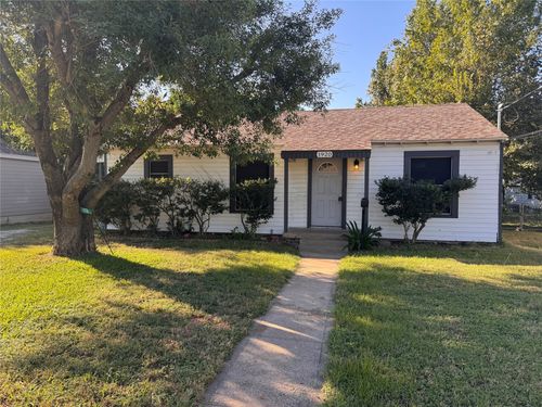 1920 Pembroke St, Irving, TX, 75060-4610 | Card Image