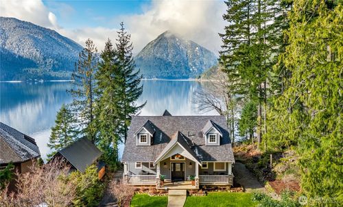 441 N Potlatch Dr N, Hoodsport, WA, 98548-9678 | Card Image