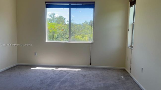 APT-211 - 3500 Oaks Clubhouse Dr, Condo with 3 bedrooms, 2 bathrooms and null parking in Pompano Beach FL | Image 16