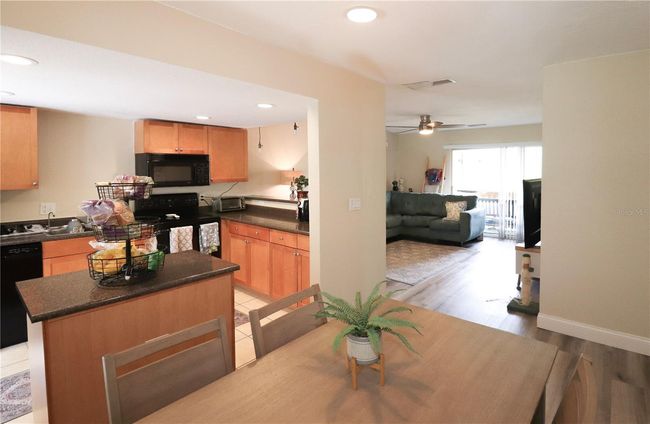 APT-165 - 1810 23 Rd Blvd, Condo with 2 bedrooms, 2 bathrooms and null parking in GAINESVILLE FL | Image 6